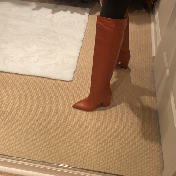 COPY - Stuart Weitzman boots - Picture 2 of 4